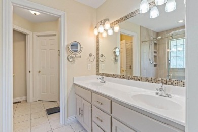 Square footage lives large in this home that shows pride of on Bella Vista - Metfield Golf Complex and Country Club in Arkansas - for sale on GolfHomes.com, golf home, golf lot