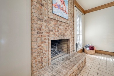 DON'T MISS THIS SPACIOUS 4 BEDROOM / 3 BATH + HEATED POOL on Green Tree Country Club in Texas - for sale on GolfHomes.com, golf home, golf lot