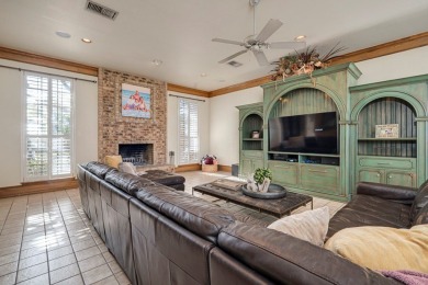 DON'T MISS THIS SPACIOUS 4 BEDROOM / 3 BATH + HEATED POOL on Green Tree Country Club in Texas - for sale on GolfHomes.com, golf home, golf lot