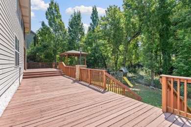 Square footage lives large in this home that shows pride of on Bella Vista - Metfield Golf Complex and Country Club in Arkansas - for sale on GolfHomes.com, golf home, golf lot