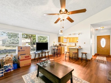 TWO FAMILY UNIT: ONE IS THREE BEDROOM WITH TWO FULL BATHROOMS on Willow Pond Golf Course in Illinois - for sale on GolfHomes.com, golf home, golf lot