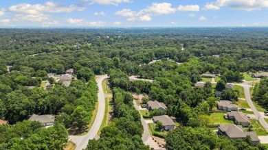 Square footage lives large in this home that shows pride of on Bella Vista - Metfield Golf Complex and Country Club in Arkansas - for sale on GolfHomes.com, golf home, golf lot