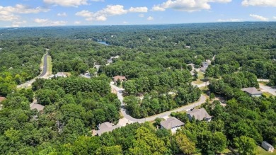 Square footage lives large in this home that shows pride of on Bella Vista - Metfield Golf Complex and Country Club in Arkansas - for sale on GolfHomes.com, golf home, golf lot