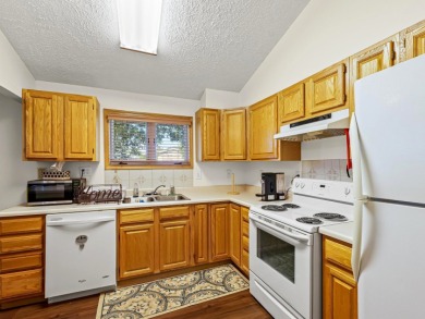 TWO FAMILY UNIT: ONE IS THREE BEDROOM WITH TWO FULL BATHROOMS on Willow Pond Golf Course in Illinois - for sale on GolfHomes.com, golf home, golf lot