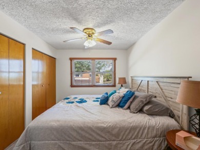 TWO FAMILY UNIT: ONE IS THREE BEDROOM WITH TWO FULL BATHROOMS on Willow Pond Golf Course in Illinois - for sale on GolfHomes.com, golf home, golf lot