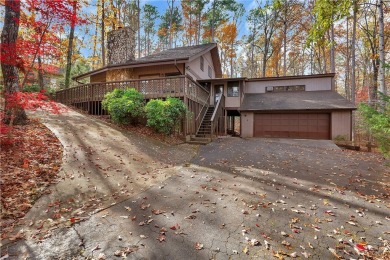 Keowee Key interior home located on a half acre wooded lot in on Keowee Key Golf and Country Club in South Carolina - for sale on GolfHomes.com, golf home, golf lot