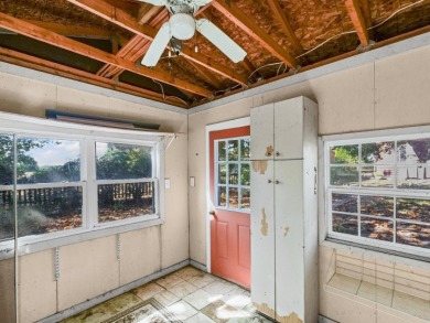 TWO FAMILY UNIT: ONE IS THREE BEDROOM WITH TWO FULL BATHROOMS on Willow Pond Golf Course in Illinois - for sale on GolfHomes.com, golf home, golf lot