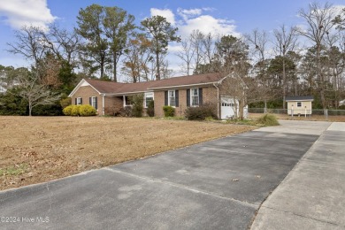 $5,000 BUYERS USE AS YOU CHOOSE ALLOWANCE with an ACCEPTED 
 on Jacksonville Country Club in North Carolina - for sale on GolfHomes.com, golf home, golf lot