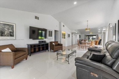 Affordable and Adorable 2-bedroom, 2-bath Villa nestled in on Bonaventure Country Club in Florida - for sale on GolfHomes.com, golf home, golf lot
