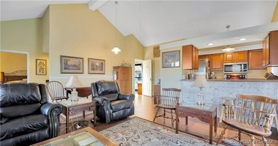 Welcome to this pristine, turnkey move-in-ready home, located in on The Oaks Golf Course in Missouri - for sale on GolfHomes.com, golf home, golf lot