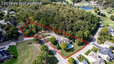 LOOKING FOR CONVENIENT LOCATION, PRIVACY, AND RESORT-STYLE on Osage National Golf Club in Missouri - for sale on GolfHomes.com, golf home, golf lot