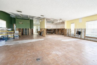 Premier Snell Isle redevelopment opportunity. Set on a generous on The Renaisssance Vinoy Golf Club in Florida - for sale on GolfHomes.com, golf home, golf lot