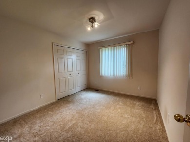 Welcome to our Waterford site condo listing. Enjoy the comfort on White Lake Oaks Golf Course in Michigan - for sale on GolfHomes.com, golf home, golf lot