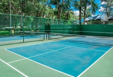 OAK RUN is an active adult community in SW Ocala with an on Royal Oaks Golf Club in Florida - for sale on GolfHomes.com, golf home, golf lot