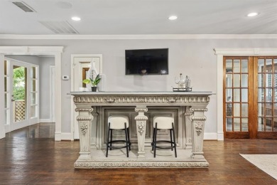 Welcome to your dream home in the heart of Stevens Park. This on Stevens Park Golf Course in Texas - for sale on GolfHomes.com, golf home, golf lot