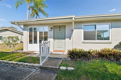 Welcome to easy, low-maintenance living in the highly on Falcon Watch Golf Club in Florida - for sale on GolfHomes.com, golf home, golf lot