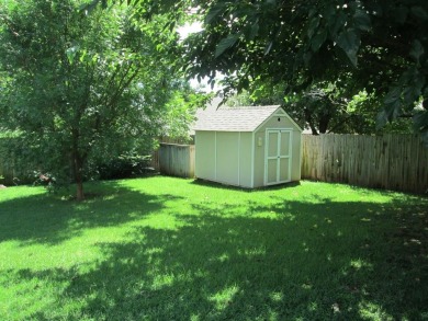 This stunning one-level contemporary home offers 2,173 square on The Greens Country Club in Oklahoma - for sale on GolfHomes.com, golf home, golf lot
