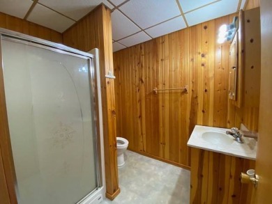 Abel Island is Northeast Iowa's drive-in, boat-in and fly-in on Guttenberg Golf Club in Iowa - for sale on GolfHomes.com, golf home, golf lot