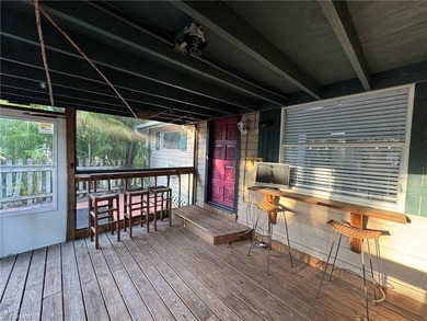 Discover the ultimate blend of space, privacy, and potential in on Spanish Wells Golf and Country Club in Florida - for sale on GolfHomes.com, golf home, golf lot