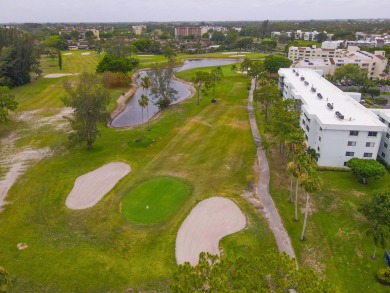 WELCOME TO THIS BEAUTIFUL UPGRADED  TOP FLOOR CONDO WITH  ITS on Poinciana Golf Club in Florida - for sale on GolfHomes.com, golf home, golf lot