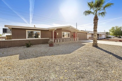 Well maintained 2 bed, 1 bath home in a sought after adult on Sun City Country Club in Arizona - for sale on GolfHomes.com, golf home, golf lot