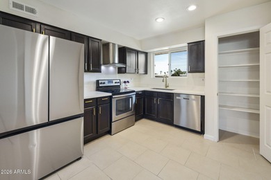 Well maintained 2 bed, 1 bath home in a sought after adult on Sun City Country Club in Arizona - for sale on GolfHomes.com, golf home, golf lot