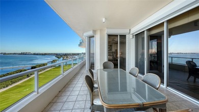 Fully furnished Gulf-to-bay residence perched on the 9th floor on Links on Longboat Golf Club in Florida - for sale on GolfHomes.com, golf home, golf lot