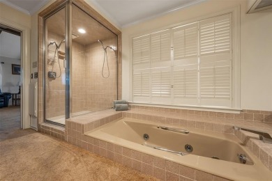 Boasting 3spacious bedrooms  2.5 baths, with vaulted ceilings on Hide-A-Way Lake Golf Course in Texas - for sale on GolfHomes.com, golf home, golf lot