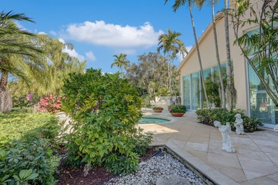 Rare, rare, rare Frenchman's Creek home for luxury resort living on Frenchmans Creek Country Club in Florida - for sale on GolfHomes.com, golf home, golf lot