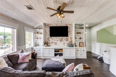What a Stunning home located in the heart of Stonebridge Ranch! on Stonebridge Ranch Country Club in Texas - for sale on GolfHomes.com, golf home, golf lot