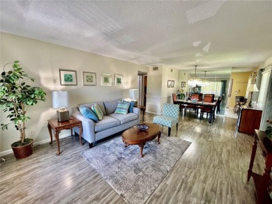 Fully Furnished End Unit!! Come see this Turnkey 2 bed /2 Bath on On Top Of The World Golf Course in Florida - for sale on GolfHomes.com, golf home, golf lot
