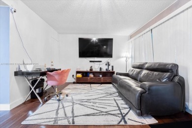 This charming 2-bedroom, 1.5-bath condo is located in the on  in Florida - for sale on GolfHomes.com, golf home, golf lot