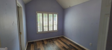 This 3 bedroom, 2.5 bath home with 1,262 sq ft offers an on Canongate At Flat Creek Club in Georgia - for sale on GolfHomes.com, golf home, golf lot