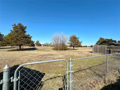 Lovely 3 bedroom/2 bathroom brick home located in the heart of on Broadmoore Golf Club in Oklahoma - for sale on GolfHomes.com, golf home, golf lot