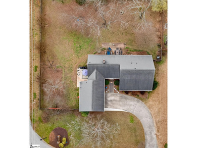 Welcome home to Holly Tree Plantation! This beautifully updated on Holly Tree Country Club in South Carolina - for sale on GolfHomes.com, golf home, golf lot