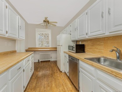 Spacious, freshly painted 2-bedroom unit in the exquisite Pelham on Pelham Country Club in New York - for sale on GolfHomes.com, golf home, golf lot