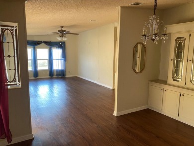 Spacious Home on the 18th hole of Zellwood Country Club and on Zellwood Station Country Club in Florida - for sale on GolfHomes.com, golf home, golf lot
