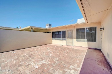 Charming 2-bedroom, 2-bath garden home in the heart of Sun City on Sun City-Willow Creek / Willow Brook  in Arizona - for sale on GolfHomes.com, golf home, golf lot