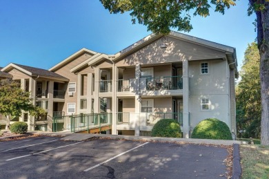 Stylish Walk-In Resort Condo Near Downtown Branson. 2-bedroom on Holiday Hills Resort and Golf in Missouri - for sale on GolfHomes.com, golf home, golf lot