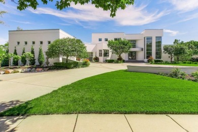 Custom-built in 2002 by Rick Standard on one of Hallbrook's most on Hallbrook Golf Club in Kansas - for sale on GolfHomes.com, golf home, golf lot