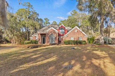 This meticulously maintained home is tastefully updated and move on The Golf Club At Summerbrooke in Florida - for sale on GolfHomes.com, golf home, golf lot