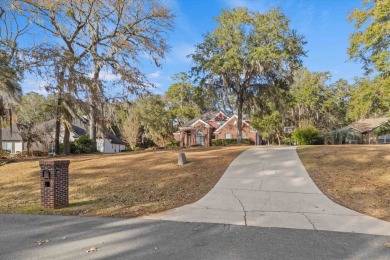 This meticulously maintained home is tastefully updated and move on The Golf Club At Summerbrooke in Florida - for sale on GolfHomes.com, golf home, golf lot