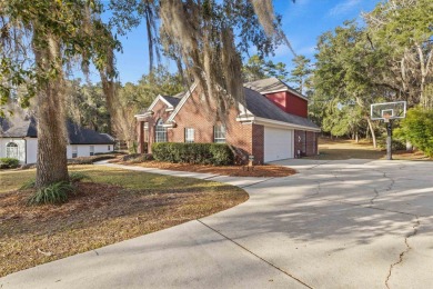 This meticulously maintained home is tastefully updated and move on The Golf Club At Summerbrooke in Florida - for sale on GolfHomes.com, golf home, golf lot