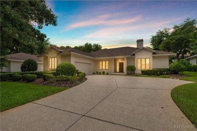 LOCATION, LOCATION, LOCATION AND WHAT A VIEW! THIS ONE OWNER on Black Diamond Ranch Golf Course in Florida - for sale on GolfHomes.com, golf home, golf lot
