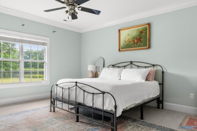 Lakefront lot in desirable Hampton Cove! 4 bedrooms 4 baths on Hampton Cove Golf Course in Alabama - for sale on GolfHomes.com, golf home, golf lot