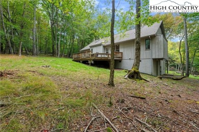 Welcome to your mountain retreat on beautiful Beech Mountain. A on Beech Mountain Club in North Carolina - for sale on GolfHomes.com, golf home, golf lot