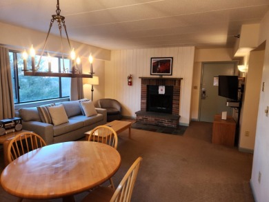 This upper level , well maintained corner unit is just what you on Killington Golf Course in Vermont - for sale on GolfHomes.com, golf home, golf lot
