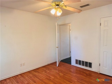 Need a home office, guest house, or studio? This property on Mill Creek Golf Club in Texas - for sale on GolfHomes.com, golf home, golf lot