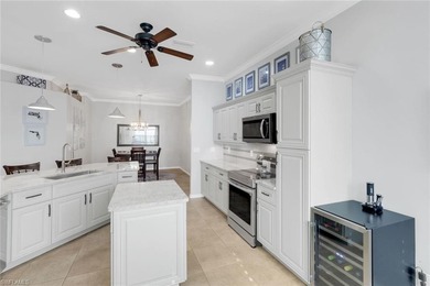 NICELY FURNISHED VILLA WITH GOLF MEMBERSHIP INCLUDED ($50,000 on Hunters Ridge Country Club in Florida - for sale on GolfHomes.com, golf home, golf lot