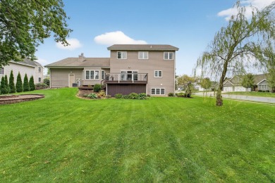 Welcome home to this sprawling 4BR/3.5BA home in Oregon's finest on The Legend At Bergamont in Wisconsin - for sale on GolfHomes.com, golf home, golf lot